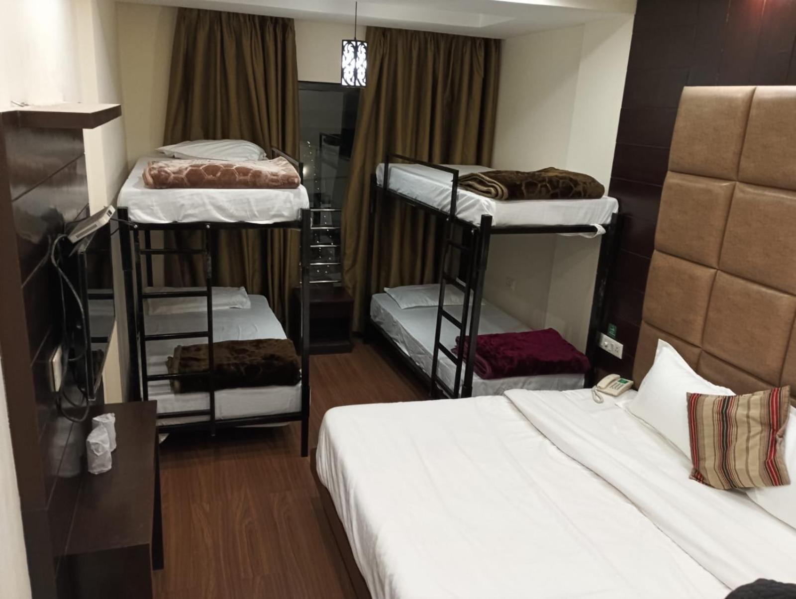 The Bunkk Inn Hotel & Restaurant Mussoorie Ngoại thất bức ảnh